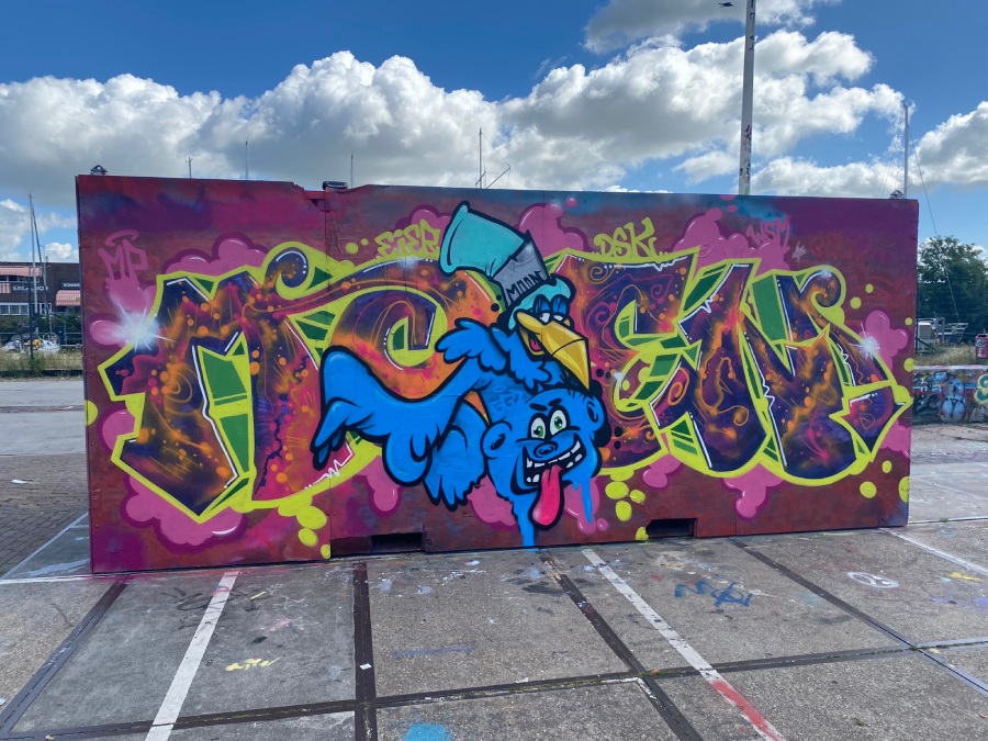 moon, ndsm, graffiti, amsterdam